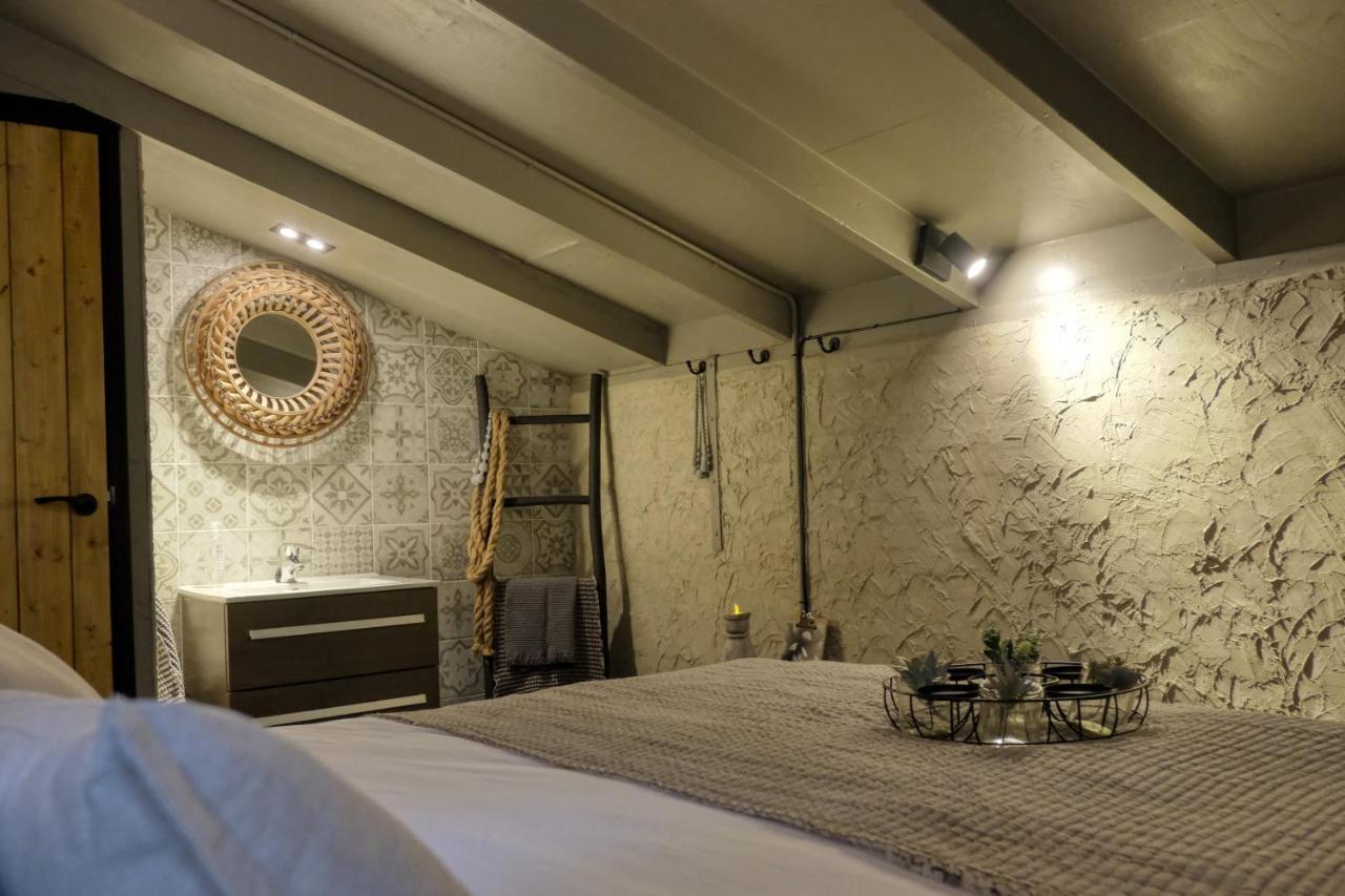 Lodge In Een Bosrijke Omgeving Met Hottub & Sauna Opt Rheezerveen Екстериор снимка